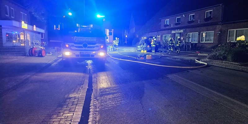 FW-ROW: Pkw gerät in Brand - Foto: presseportal.de