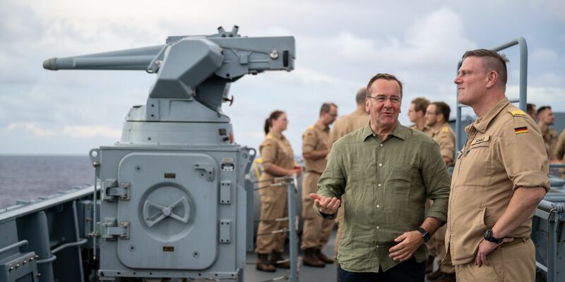 Bei den Verteidigungsausgaben drückt Minister Pistorius aufs Tempo. - Foto: Soeren Stache/dpa