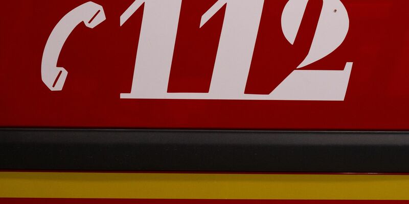 Rettungskräfte haben, nach einem Felssturz in einem Wandergebiet bei Oberstdorf eine eingeklemmte Persontot geborgen. (Symbolbild) - Foto: Sven Hoppe/dpa