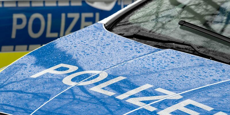 In Lindhorst ist die Polizei im Einsatz. (Symbolbild) - Foto: Soeren Stache/dpa