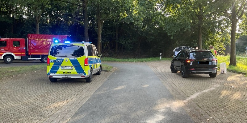 FW Alpen: Auto verliert Dieselkraftstoff auf der Autobahn - Foto: presseportal.de
