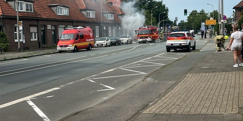FW Gronau: Brand eines Reihenhauses an der Ochtruper Straße - Foto: presseportal.de
