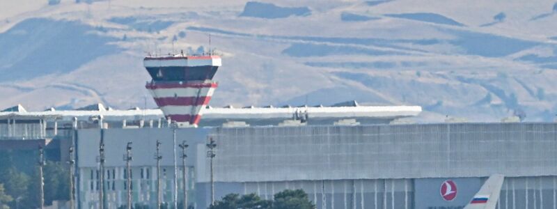 Am Flughafen Ankara soll der Gefangenaustausch stattgefunden haben. Nach Angaben des türkischen Geheimdienstes MIT wurden die Betroffenen mit sieben Maschinen aus verschiedenen Ländern eingeflogen. - Foto: Uncredited/AP