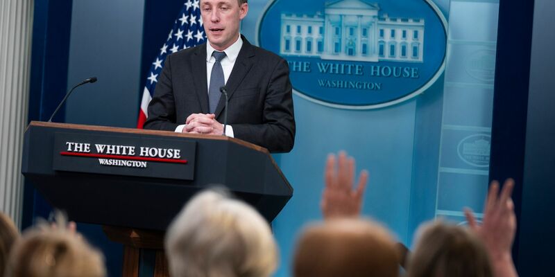 Gefangenendeal und Kriegsdiplomatie seien getrennt zu betrachten, sagt der Nationale Sicherheitsberater der USA. - Foto: Evan Vucci/AP