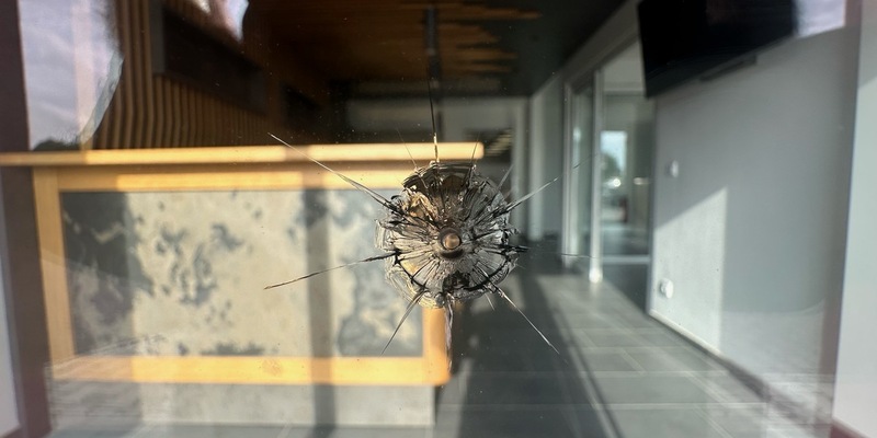 POL-MI: Lastwagen kollidiert mit Kleintransporter - Foto: presseportal.de