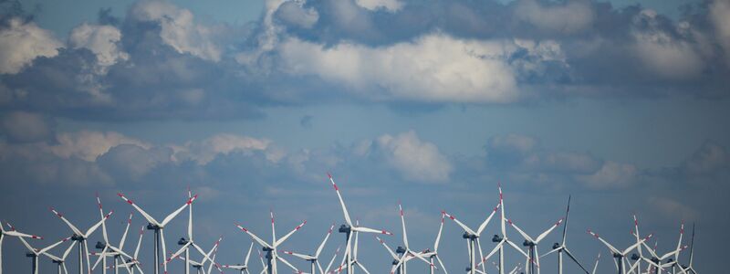 Ziel ist es auch, die Stromversorgung für Zeiten von wenig Wind und Sonne zusätzlich abzusichern. (Archivbild) - Foto: Christian Charisius/dpa