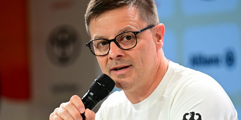 Deutschlands Missions-Chef Olaf Tabor sieht in Paris noch Luft nach oben. - Foto: Sina Schuldt/dpa