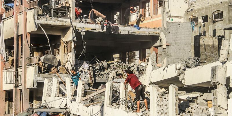 Zerstörte Gebäude im Flüchtlingslager Dschabalija - Foto: Mahmoud Zaki/XinHua/dpa
