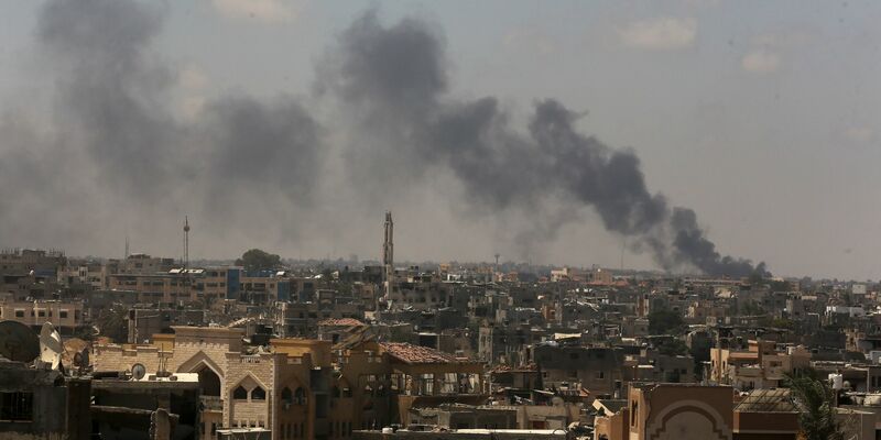 Angriff im Gazastreifen (Archivbild) - Foto: Omar Ashtawy/APA Images via ZUMA Press Wire/dpa