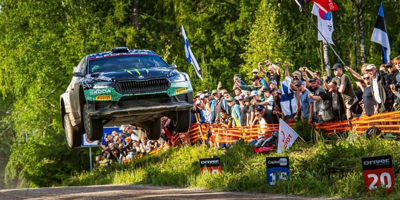 Rallye Finnland: Škoda Fahrer Oliver Solberg baut mit drittem Saisonsieg seine WRC2-Tabellenführung aus - Foto: presseportal.de