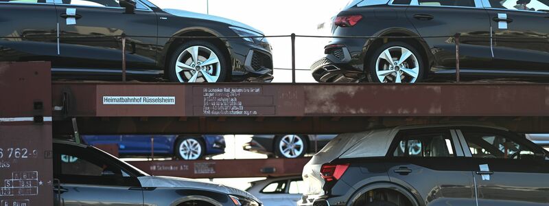 Die Nachfrage nach Elektroautos kommt nicht in Schwung. (Archivbild) - Foto: Lars Penning/dpa