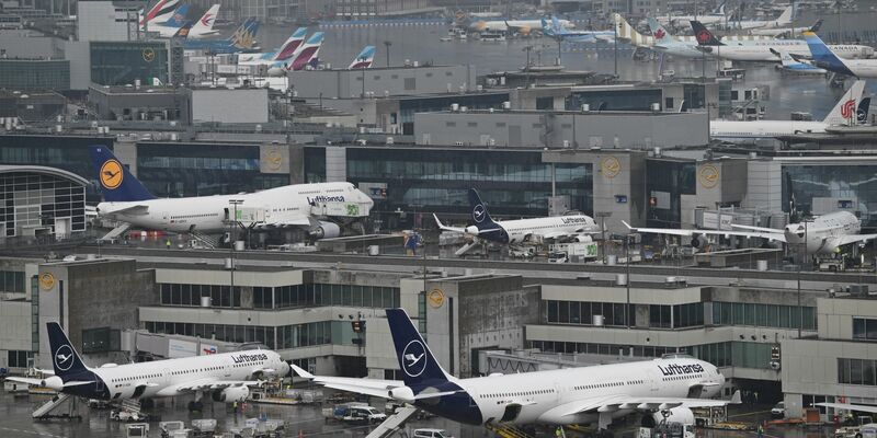Ab Donnerstag fliegt Lufthansa auch wieder nach Israel. (Archivbild) - Foto: Arne Dedert/dpa