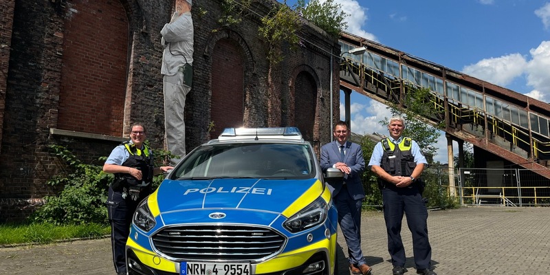 POL-HAM: Pelkum hat Besuch von Polizeipräsident Thomas Kubera - Foto: presseportal.de