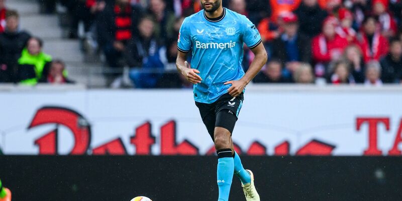 Jonathan Tah wechselt nun wohl doch nicht zum FC Bayern. - Foto: Tom Weller/dpa