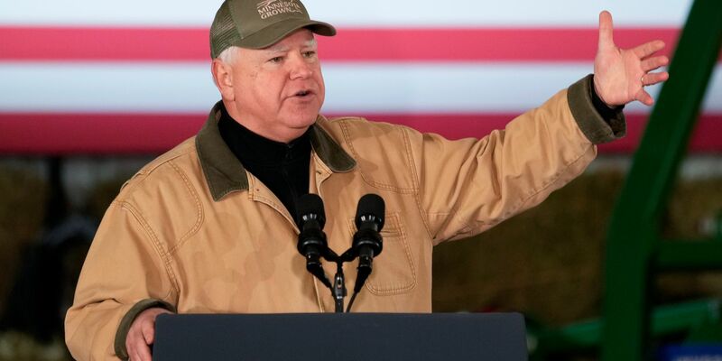 Tim Walz gilt als bodenständiger Politiker - besonders der linke Flügel bei den Demokraten war dafür, ihn zum Vizepräsidentschaftskandidaten zu machen. - Foto: Abbie Parr/AP/dpa