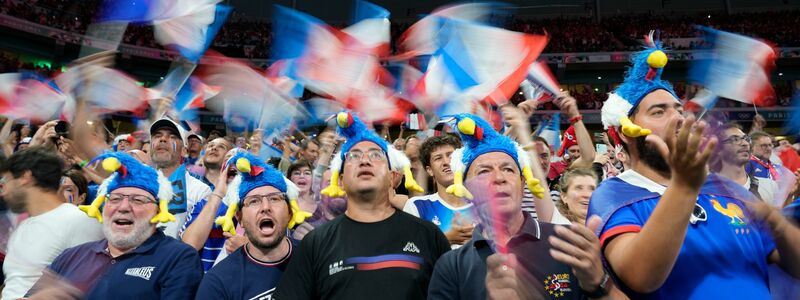 Frankreichs Nikola Karabatic verabschiedete sich vom Handball. - Foto: Aaron Favila/AP/dpa