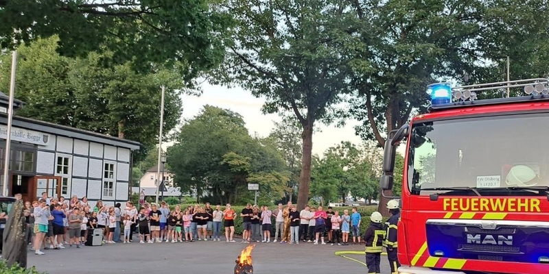 FF Olsberg: Löschzug Bigge-Olsberg bei Wetten dass... light - Foto: presseportal.de