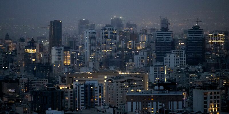 Ägypten untersagt Flüge über Teheran: Hinweis auf möglichen Angriff? - Foto: Arne Bänsch/dpa