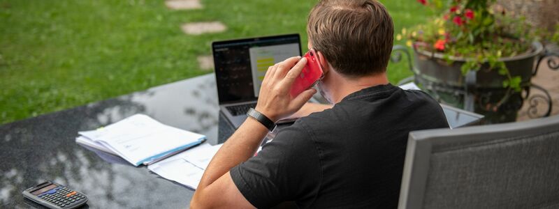 Dieser Mann im Homeoffice muss sich ums Lüften keine Sorgen machen. - Foto: Silas Stein/dpa