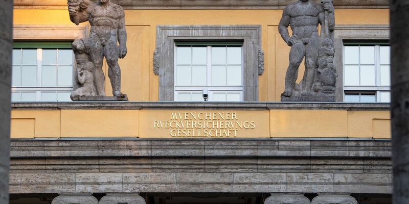 Die Munich Re meldet trotz schwacher Konjunktur starke Zahlen.  - Foto: Sven Hoppe/Deutsche Presse-Agentur GmbH/dpa