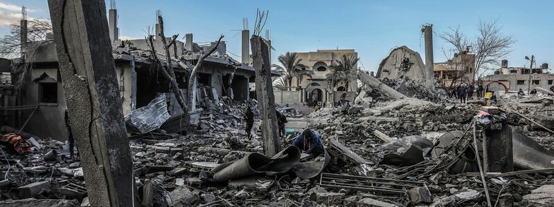 Luftangriffe wie im Gazastreifen, die ganze Viertel zerstören, könnten gegen die Genfer Konventionen verstoßen. (Archivbild) - Foto: Abed Rahim Khatib/dpa