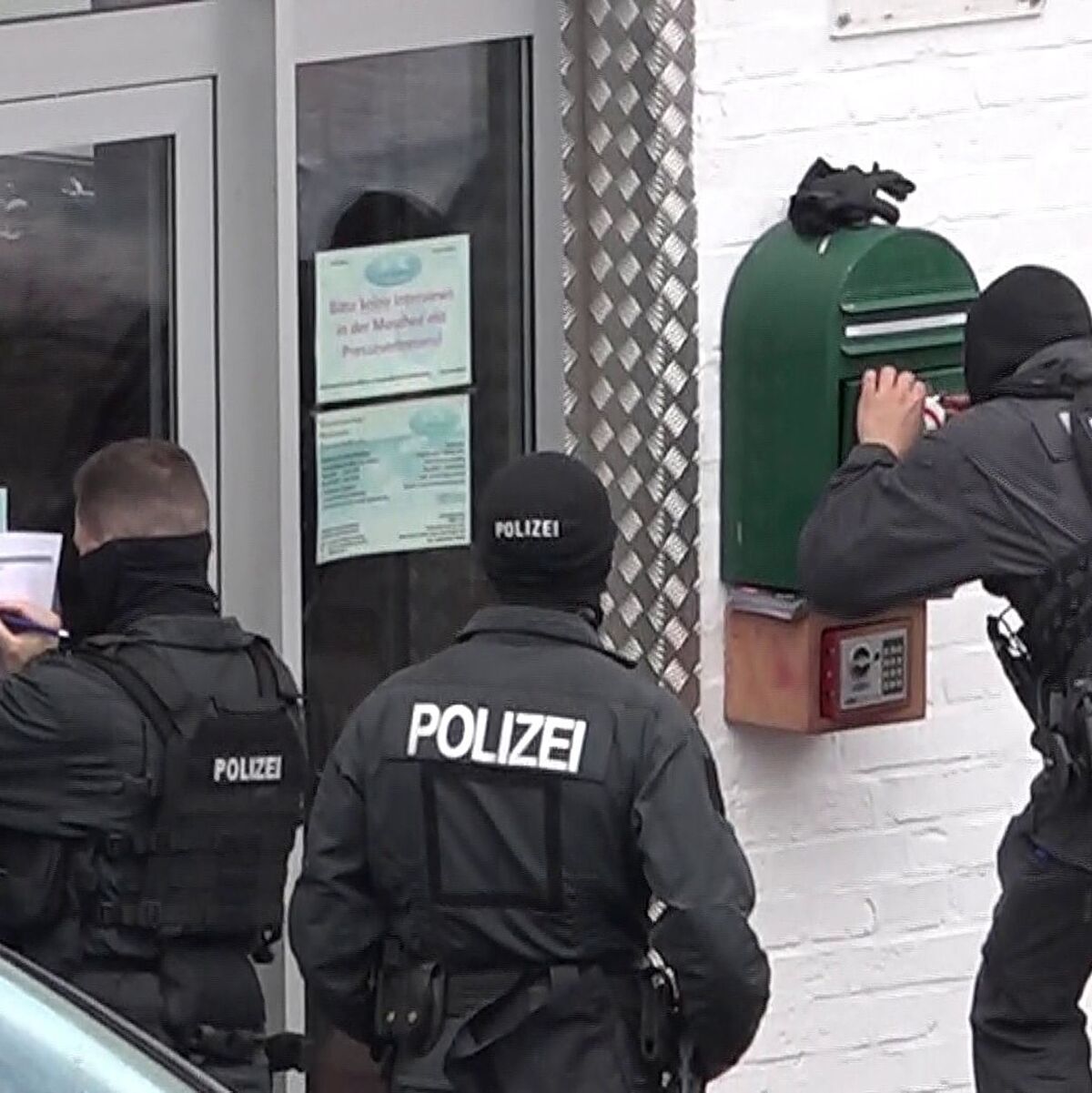 Der im Juni verbotene Salafisten-Verein Deutschsprachige Muslimische Gemeinschaft (DBG) in Braunschweig hatte über seine Social-Media-Kanäle auch bundesweiten Einfluss. (Archivbild) - Foto: dpa