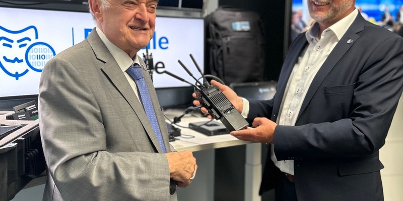 POL-MS: Neue Kriminalinspektion Cybercrime bei der Polizei Münster - Innenminister Herbert Reul und Direktor des Landeskriminalamtes zu Besuch - Foto: presseportal.de