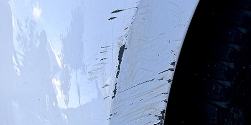 POL-PPWP: Wer hat den Smart gerammt? - Foto: presseportal.de