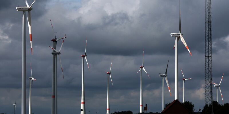 Die EU-Kommission hat Belgien Staatshilfen für den Bau und Betrieb des ersten Offshore-Windparks in der Prinzessin-Elisabeth-Zone in der Nordsee genehmigt. (Archivbild) - Foto: Bernd Wüstneck/dpa