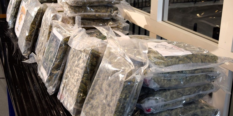 ZOLL-M: Schmuggel von Drogen über Mietlager (Self-Storages) aufgedeckt. - Foto: presseportal.de