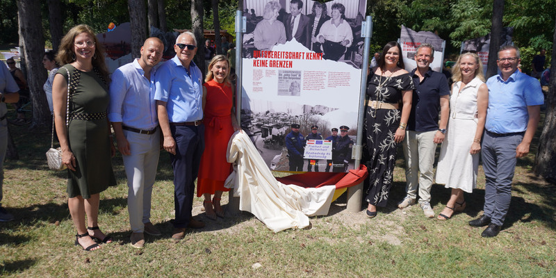 Enthüllung der Infotafeln - Foto: Tourismusbüro Mörbisch, Verena Tremmel über pressetext.de