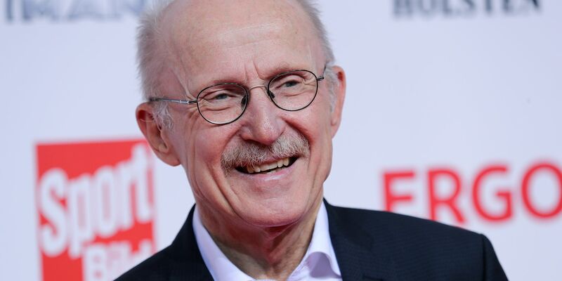 Der langjährige Bundesliga-Manager Willi Lemke starb im Alter von 77 Jahren. - Foto: Christian Charisius/dpa