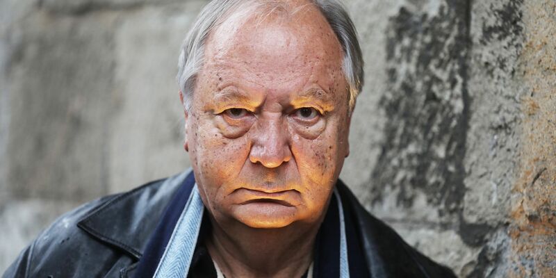 Der Tod seines Kollegen Richard Rogler mache ihn sehr betroffen, sagt er. - Foto: Oliver Berg/dpa