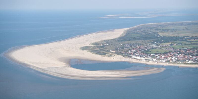 Das niedersächsische Landesbergbauamt hat eine neue Erdgasförderung in der Nordsee vor der Insel Borkum genehmigt. (Archivbild) - Foto: Sina Schuldt/dpa
