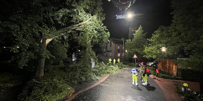 FW Gronau: Unwetter fordert die Feuerwehr Gronau - Foto: presseportal.de