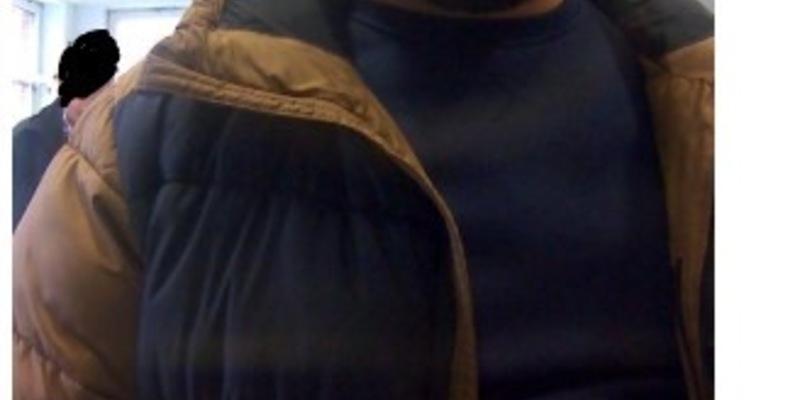 POL-H: Öffentlichkeitsfahndung: Unbekannter nach Computerbetrug Laatzen gesucht - Foto: presseportal.de