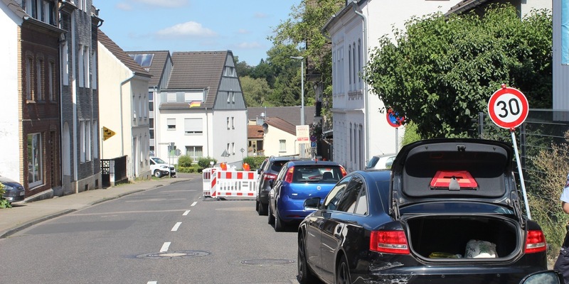 POL-RBK: Bergisch Gladbach - Zeugen nach Verkehrsunfallflucht gesucht - Foto: presseportal.de
