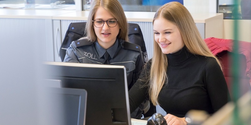 HZA-LÖ: Mehr als nur Grenze und Stempel - Berufsinformationstag des Zolls Informativ und kompakt alles über Ausbildung und Studium beim Zoll erfahren - Foto: presseportal.de
