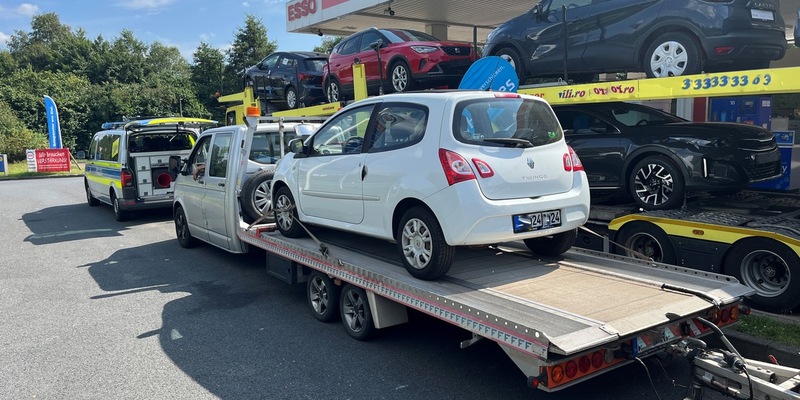 API-TH: Fahrzeugtransporter mit 111 km/h unterwegs - Foto: presseportal.de