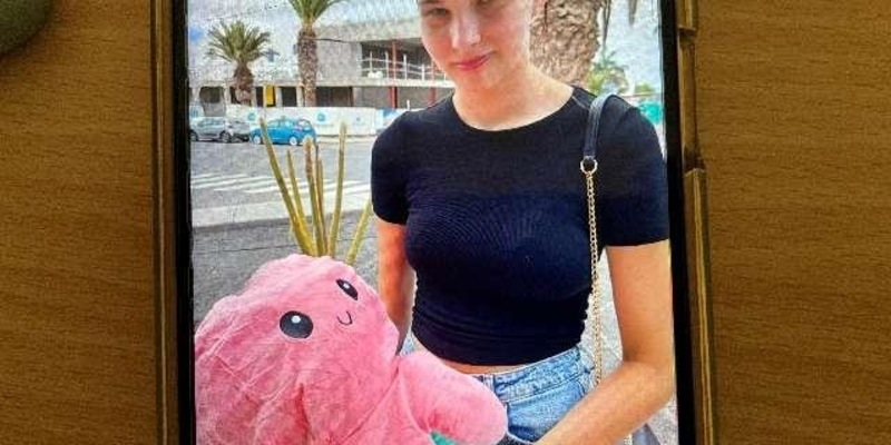 POL-OS: Georgsmarienhütte: Öffentlichkeitsfahndung: 15-Jährige aus Georgsmarienhütte vermisst (FOTO) - Foto: presseportal.de