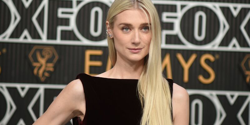 Elizabeth Debicki brauchte eine Weile, um sich angeübte Vehaltensweisen von Prinzessin Diana wieder abzugewöhnen - Foto: Richard Shotwell/Invision/AP/dpa