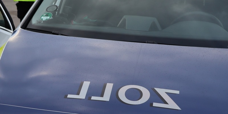HZA-BI: Illegale Beschäftigung in Nagelstudios beendet/Zehn Personen bei Zollkontrollen in Lippstadt ohne (eigene) Ausweispapiere - Foto: presseportal.de