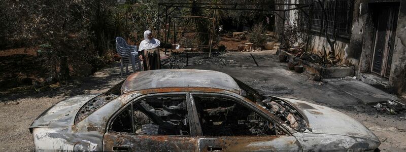 Militante Siedler stecken in Dschit bei Nablus Häuser und Autos in Brand, ein Palästinenser stirbt durch Schüsse in die Brust. (Archivbild) - Foto: Mahmoud Illean/AP/dpa