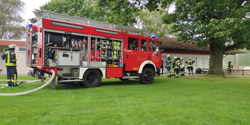 FW Celle: Brennt Kühlschrank in Vereinsheim - Foto: presseportal.de
