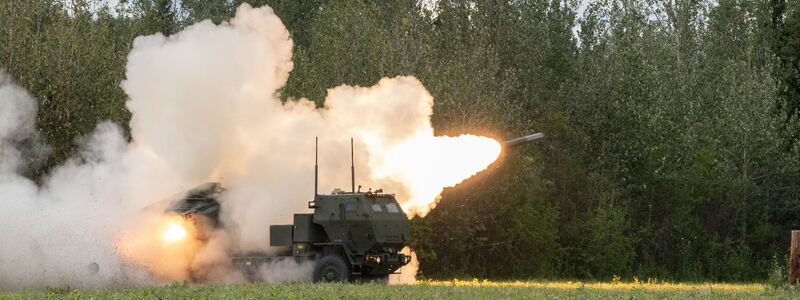 Die Ukraine hat mehrere Mehrfachraketenwerfer vom US-Typ Himars zur Verfügung für ihren Verteidigungskampf gegen den russischen Angriffskrieg. (Archivbild) - Foto: Sherifa Kästner/Bundeswehr/dpa