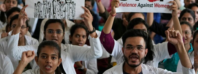 Der Protest in Indien nach dem grausamen Tod einer Ärztin in Ausbildung ist groß. - Foto: Ajit Solanki/AP