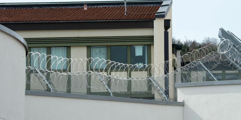 Die Geflohenen gelten laut Polizei als «gefährlich. (Symbolbild) - Foto: picture alliance / dpa