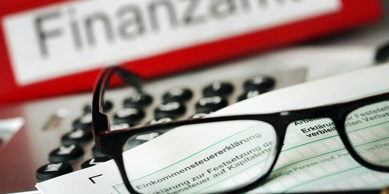 Steuergewerkschaft sieht in Bargeldgeschäften riesiges Betrugspotenzial - Foto: Oliver Berg/dpa