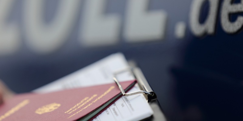 HZA-BS: Zoll stellt Verstöße gegen das Aufenthaltsgesetz in Hannoversch Münden und Göttingen fest - Foto: presseportal.de