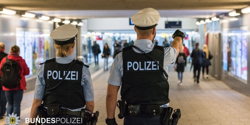 Bundespolizeidirektion München: Gewaltdelikt im DB-Reisezentrum / Drei leicht verletzte Bahn-Bedienstete - Foto: presseportal.de